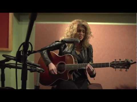 Tori Kelly - Stained (Wreckroom Records Acoustic)