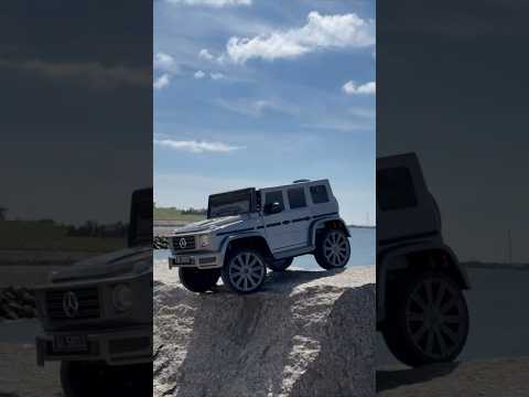 Дитячий електромобіль Bambi Mercedes сірий (M 5803EBLRS-11)