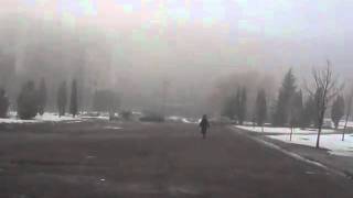 preview picture of video 'Заводуправление УВМ в тумане 30.03.2011'