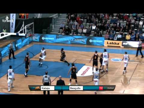 Kataja dunks vs. Seagulls 84-73 (28/12/15)