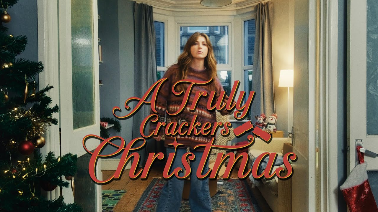 Miniature de la vidéo [Teaser] A Truly Crackers Christmas 🎄 du film A Truly Crackers Christmas