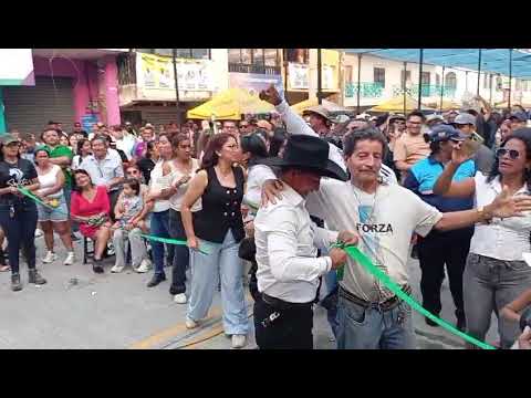MILTON MORENO, ALCALDE DE SALITRE (GUAYAS), INAUGURÓ SU OBRA LA AVENIDA 24 DE MAYO.