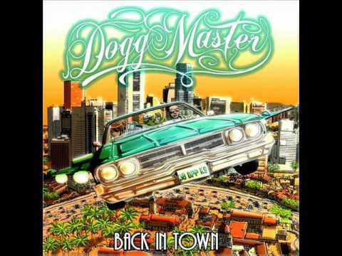 Dogg Master feat Mc Eight   The Street is Mine