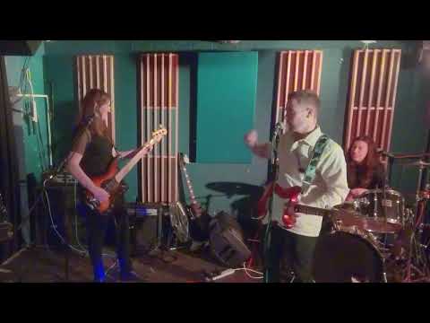 The False peak: Live @ Wharf Chambers 23/1/2022)