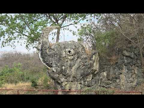 Elefante de piedra ubicado km 365 Nentón, Huehuetenango.