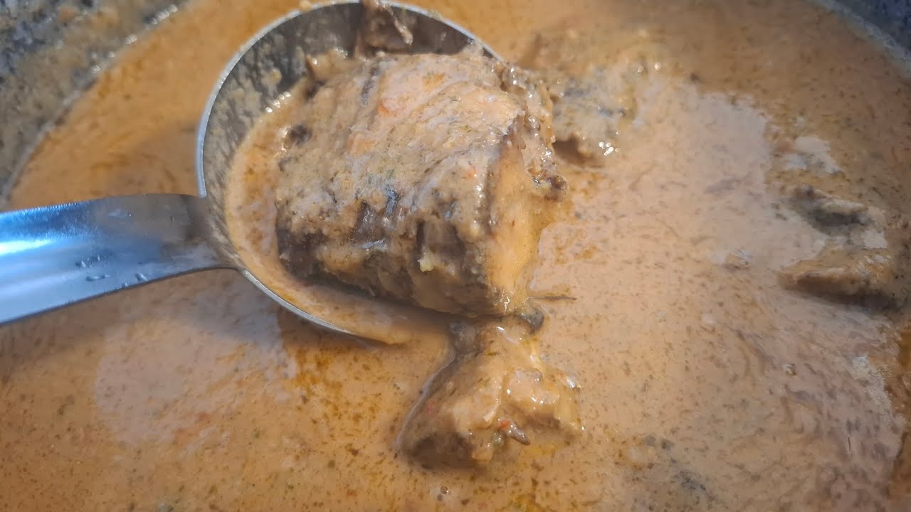 CAMEROONIAN GROUNDNUT SOUP | LA SAUCE ARACHIDE 😋 #food #africa 
