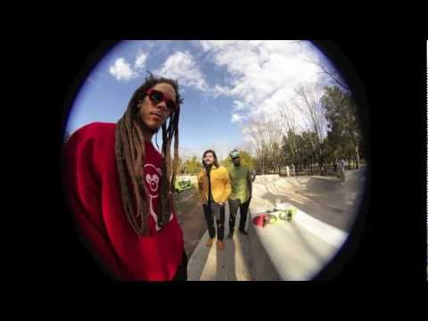 Red Gold Green - I Love Lamp