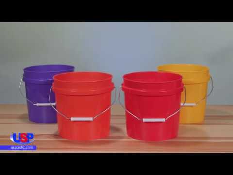 2 Gallon Plastic Bucket