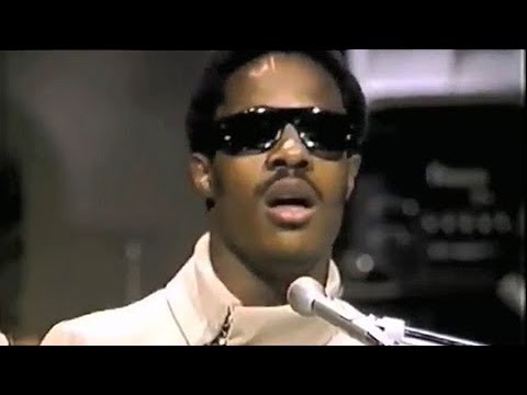 Common & Stevie Wonder (A Common Wonder) - The Light (I'm Yours) [Official Music Video]