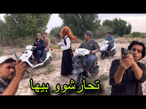تحارشو بالطالبة وهيه رايحة للمدرسة وراحت لخوانة وهجمو عليهم صارت عركة😱