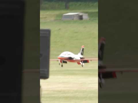 Martin Pickering flying Viper Jet at Weston Park #radiocontrol #rcaircraft #westonpark