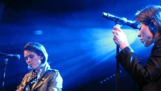 17/18 Tegan & Sara - Sara's Rump is Ready for You + The Con (Acoustic) @ Poisson Rouge, NYC 5/09/16