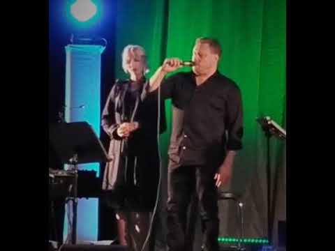 Samuli Edelmann ft. Venla Edelmann  Soi laulu hiljaa | @gustafabigG