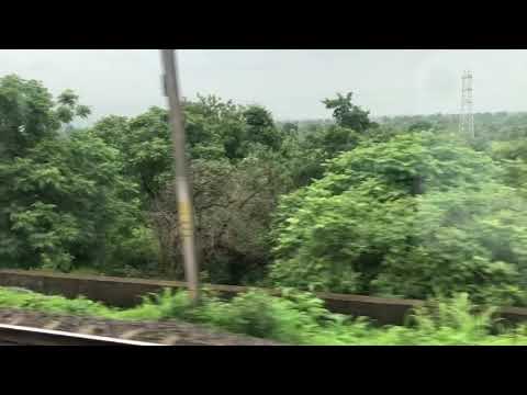 12720 Jaipur Superfast express cruises through Burhanpur forests