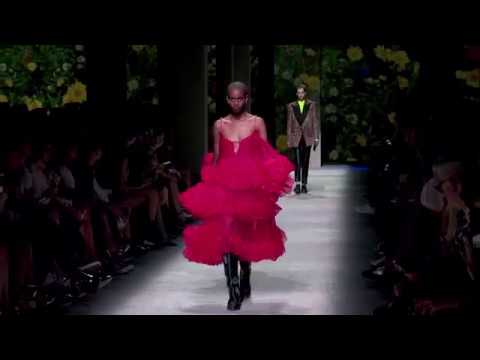 Christopher Kane London Woman SS 2020