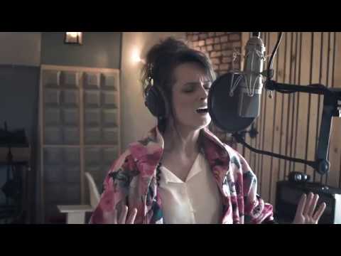 Olga Mujkić & HP STUDIO - "To nie ptak" (full version)