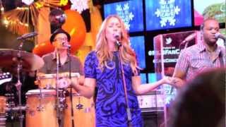 Christmas In The Sand - Colbie Caillat - MLBFanCave - 12/10/12