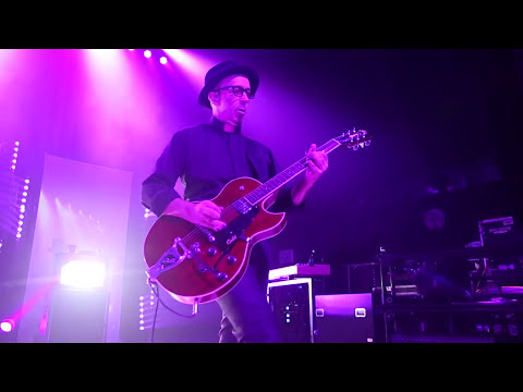 Garbage - 20 Years Queer Tour: Episode 4 - "Taking Care of Business"