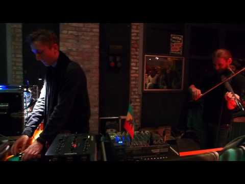 Alpha Steppa meets Ashanti Selah – "Violin Step" ft Ras Divarius @ Venice Dub Club