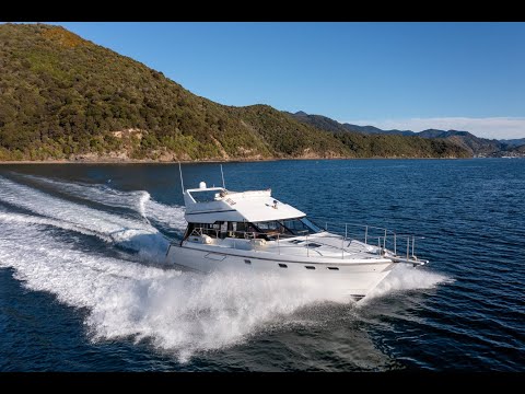 1993 | Bayliner 4388 | For Sale with 36° Brokers