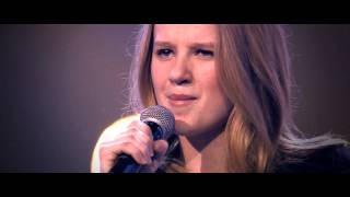 Laura van Kaam - Edge Of Glory (Official Video)