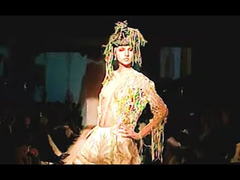 MARELLA FERRERA Spring 2005 Haute Couture - Fashion Channel
