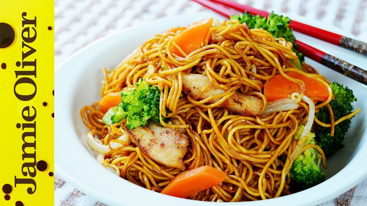 Stir fry chicken noodles: The Dumpling Sisters