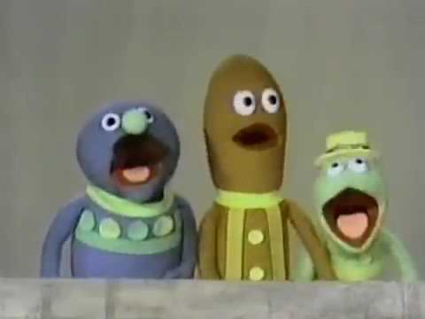 The Muppets - Traveling Musician