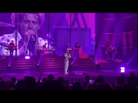 [4K] 아이폰으로 촬영한 221126 Christopher - bad 앵콜 LIVE CAMㅣ크리스토퍼 내한 @ LOVE IN SEOUL