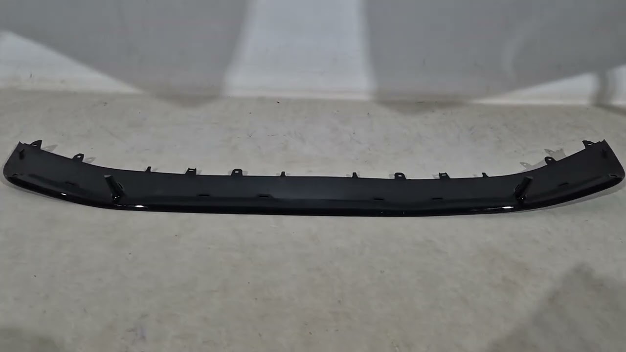 Audi A4 B9 2015-2024 гг. Передний лип V-2 (2020-2022) Video 2