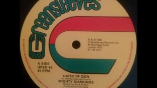Mighty Diamonds - Gates Of Zion + Sly & Robbie - Zion In Dub