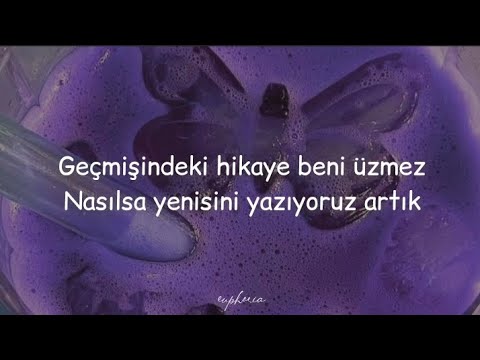 murat dalkılıç & emrah karaduman // kırk yılda bir gibisin (sözleri/lyrics)