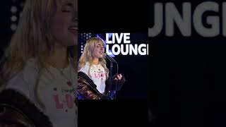 Sabrina Carpenter&#39;s Latest Outro For &quot;Nonsense&quot; At BBC Radio 1&#39;s Live Lounge Gets Backlash!
