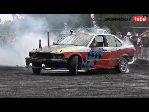 Pokaz mocy BMW E36 325 "BMW CHEŁMŻA"  -XXIII Ogólnopolski Zlot BMW Toruń 2021
