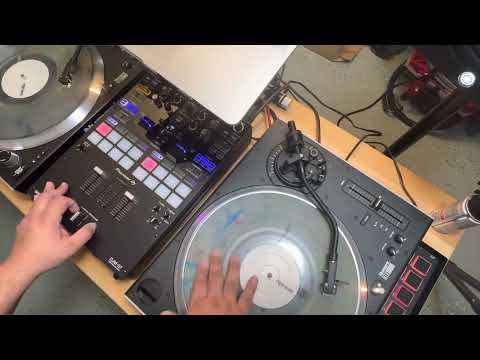 Testing out the crossfader to the Pioneer DJM S7