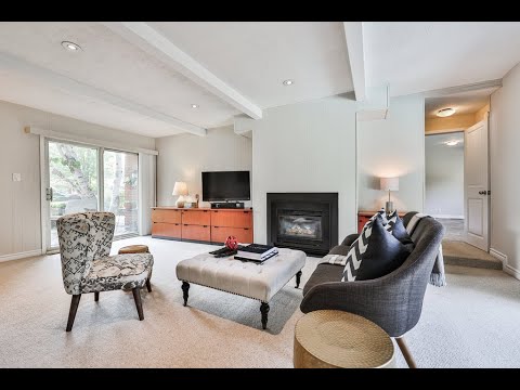1055 Bomorda Drive, Oakville Homes for Sale