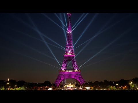 La Tour Eiffel fête ses 130 ans avec un spectacle son et lumière inédit | AFP Images