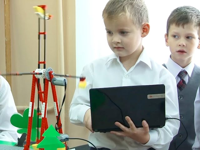 От игрушек к будущей профессии