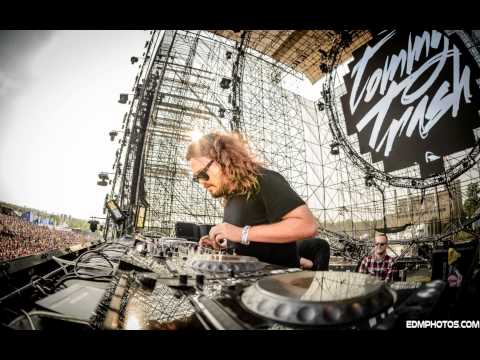Tommy Trash feat.  JHart – Wake The Giant (Original Mix)