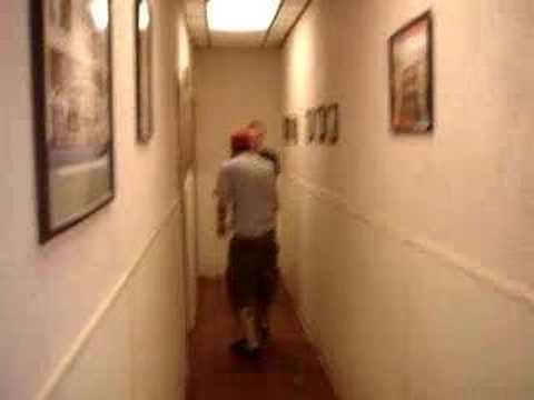 friends fight in resturant