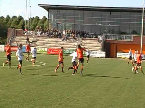 24 mei 2011 VV De Meern D1 - VV De Meern D3  Hassan op paal