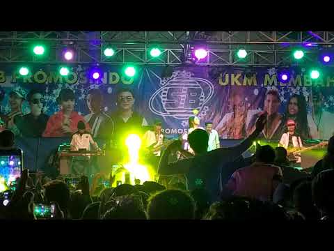 Ratna antika mundur alon alon live kreneng