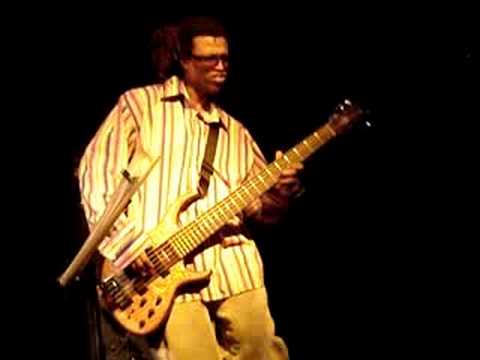 Melvin Gibbs (Arto Lindsay live in Belgrade 24.11.2005)