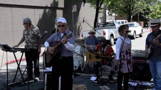 Johnny B Goode. Jonny Darlin