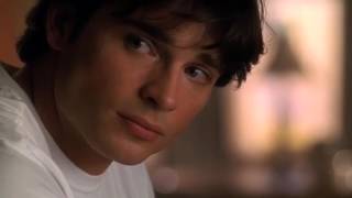 Smallville 4x11 - Martha is upset at Clark for what happened