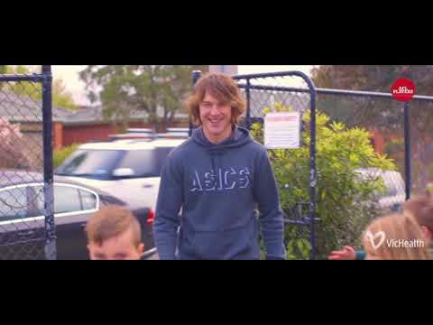 AFL Player Liam Picken surprises Jarvis for Walk to School