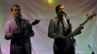 Lonesome River Band (1985)  - I Am A Pilgrim
