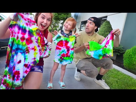 Adley learns how to Tie-Dye!! Surprise mom and dad with new clothes Video
