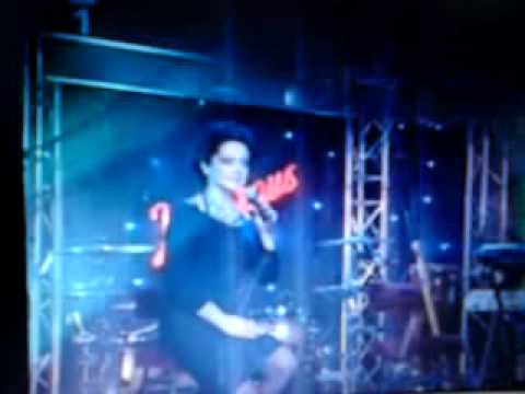Lucie Bílá -  píseň Nádherný - 4.6.2010 pořad Uvolněte se, prosím!