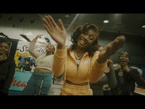 SELFMADE 808 ALL FEMALE CYPHER Part 2